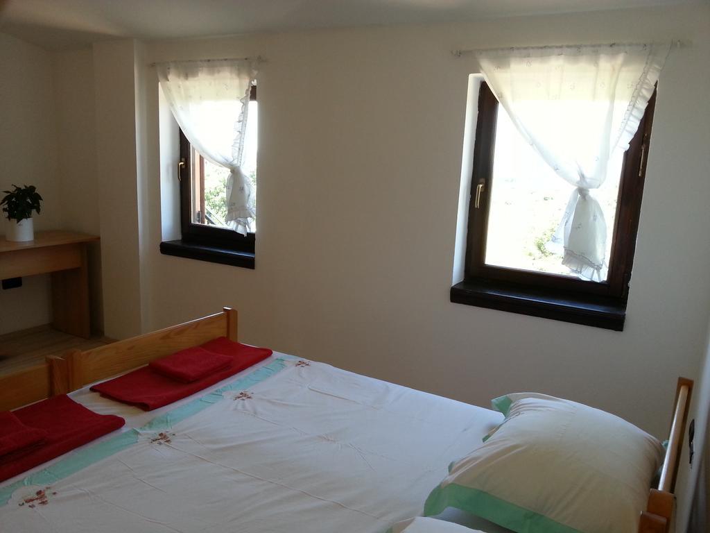 Apartment Rojnic Galizana Ngoại thất bức ảnh